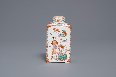 Een Delfts dor&eacute; chinoiserie theebus met deksel, 18e eeuw